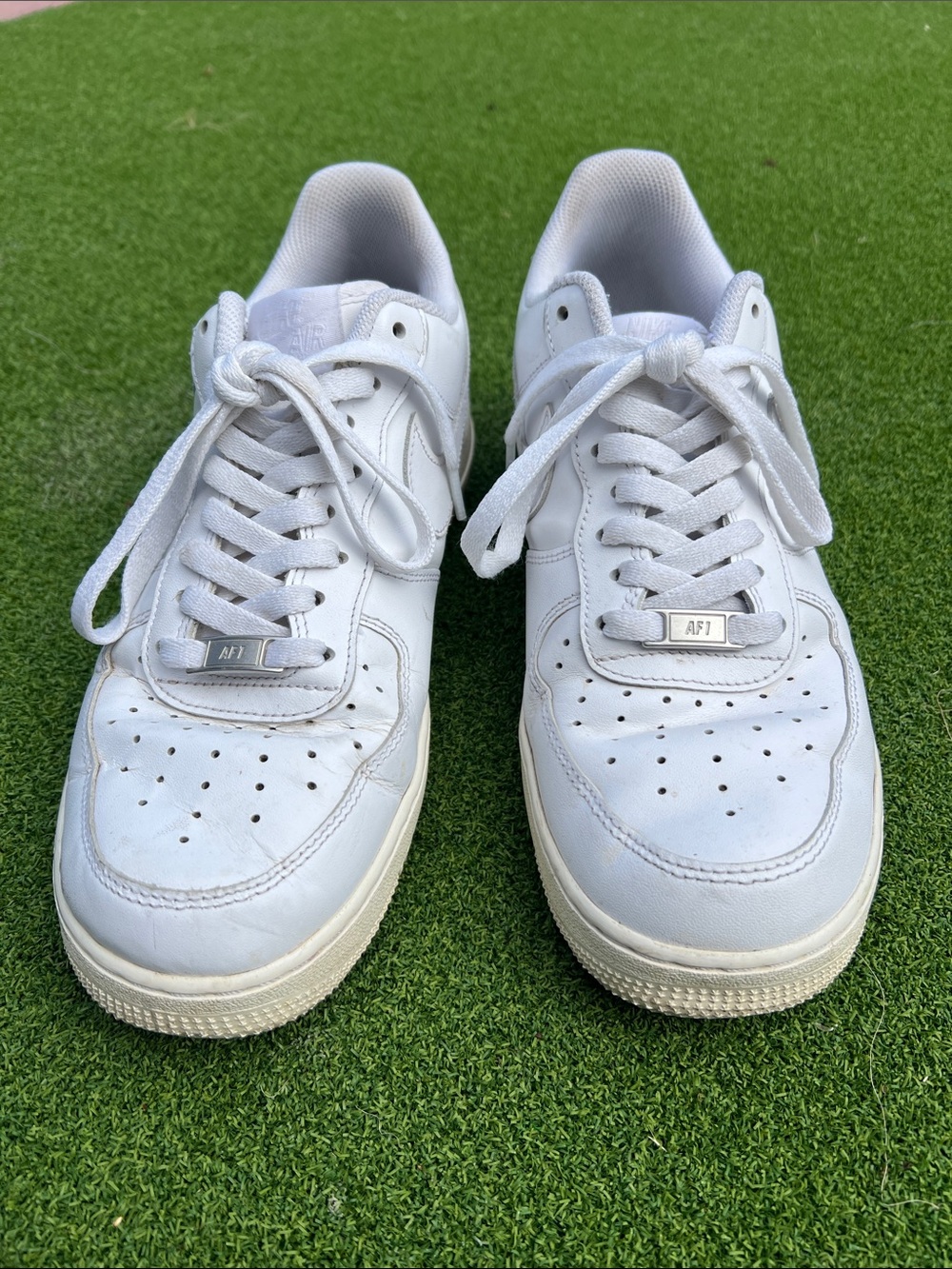 Nike White Men’s Low-Top Sneakers